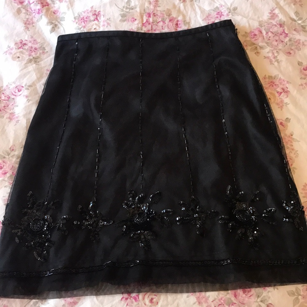Ann Taylor Black sequined skirt Size 4